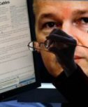 [Brève] Wikileaks suspend ses publications par manque de moyens financiers thumbnail