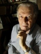 Giulietto Chiesa : Critique du manuel de Gene Sharp sur &laquo;&nbsp;Comment on abat des régimes&nbsp;&raquo; thumbnail