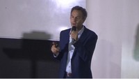 Conférence de l’historien Daniele Ganser à Paris – Septembre 2016 thumbnail