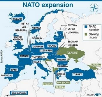 Résultat de recherche d'images pour "bases otan europe"